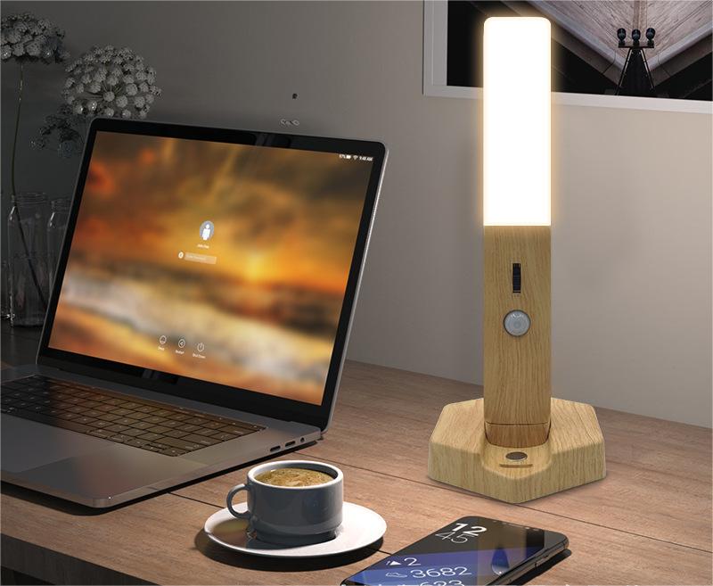 Lampe de chevet intelligente en bois avec induction LED